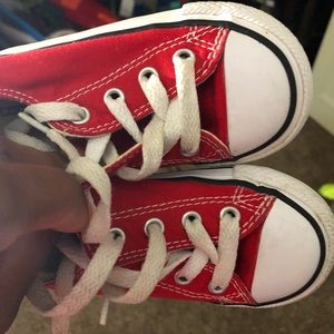 Red converse size 7